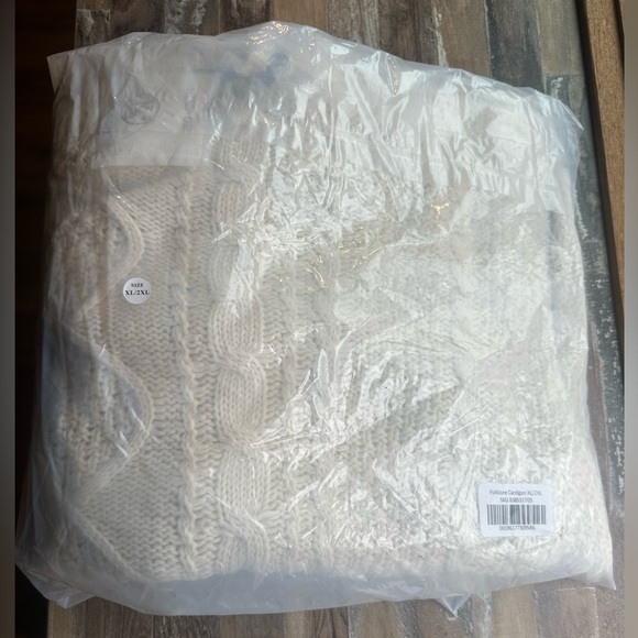 NWT Official Original Packaging Taylor Swift Folklore Cardigan XL/2XL - Picture 3 of 6